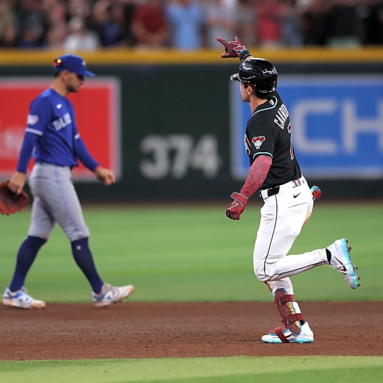 Yankees Rivalry Roundup: Slumping Blue Jays, Hoffman slammed in the desert