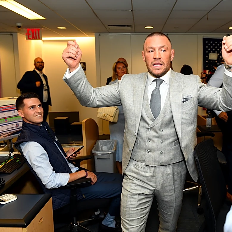 Dana White finally gives positive update on Conor McGregor comeback fight: ‘It’s looking good’
