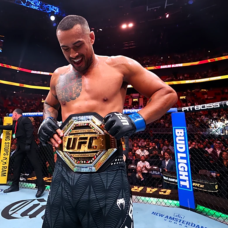 No interim … yet! New 205 champ Carlos Ulberg staying at UFC PI to rehab injured knee