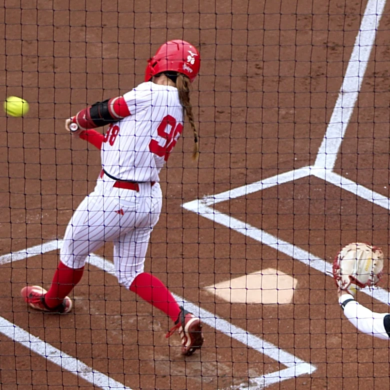 HUSKERS SOFTBALL Recap – The Sweep Is Complete: #3 NEBRASKA 11 Minnesota 2