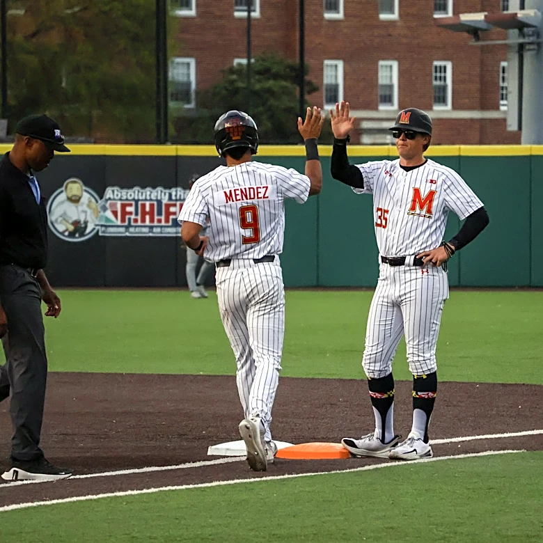 Maryland baseball prevents sweep with 16-5 victory in 8 innings over Iowa