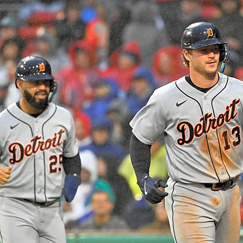 Tigers 6, Red Sox 2: They’re winnin’ in the rain