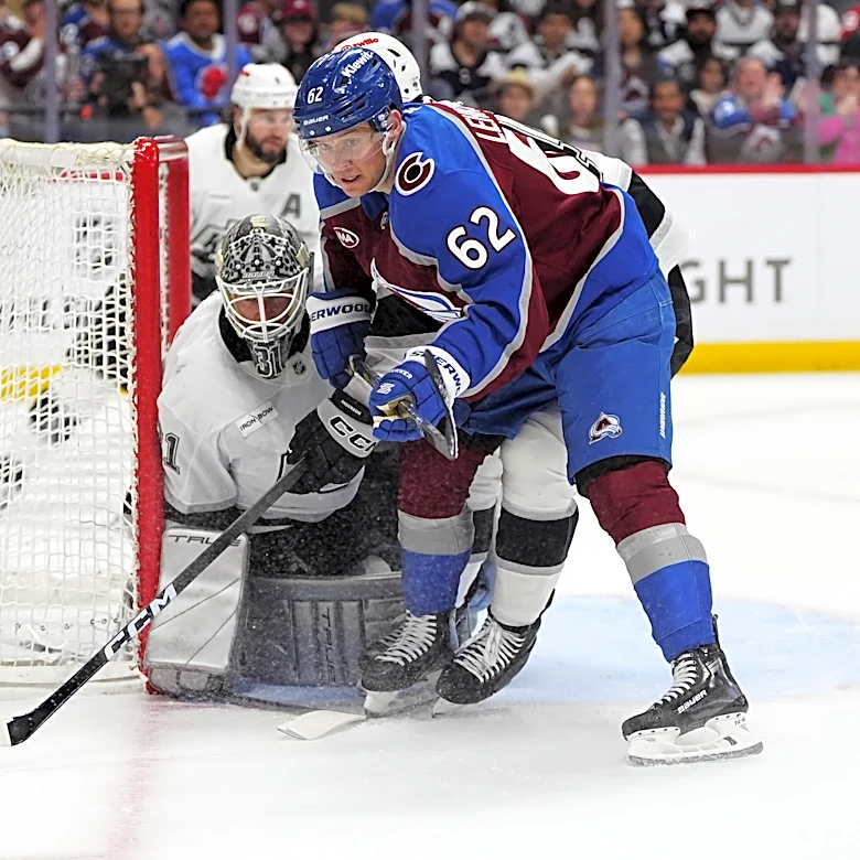Rinkside Recap: Scott Wedgewood shines in Game 1, Avs win 2-1