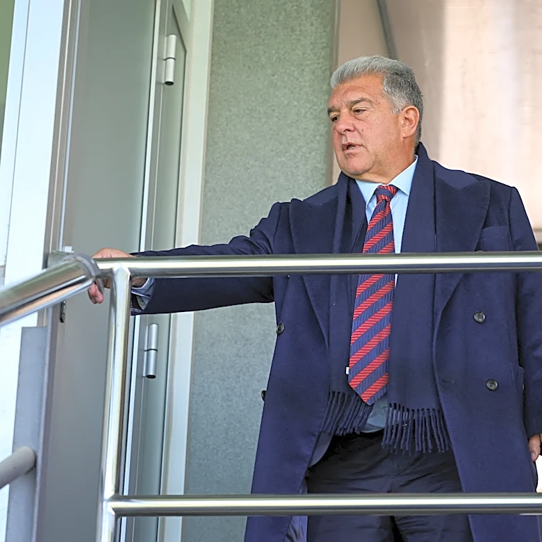 Barcelona need ‘significant sales’ to be able to buy this summer with two players on the ‘exit ramp’