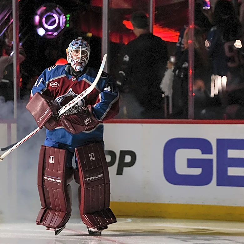 Weekly Cupcakes: Wedgewood third oldest goaltender to win first playoff start