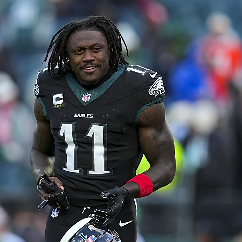 A.J. Brown trade between Eagles and Patriots reportedly “still tracking to happen on or after June 1”