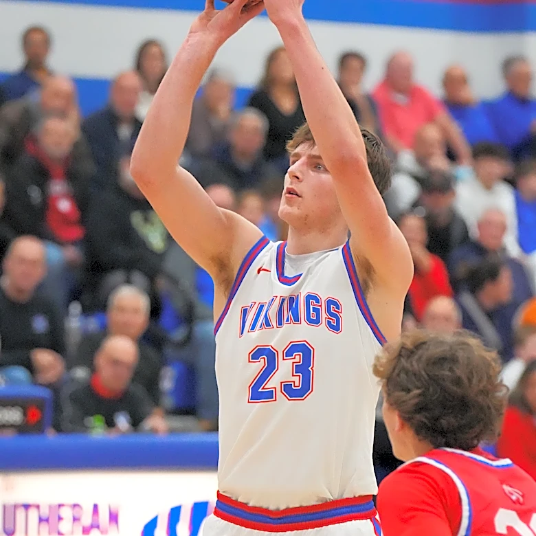Badgers lose out on 2026 Wisconsin Mr. Basketball winner to Illinois
