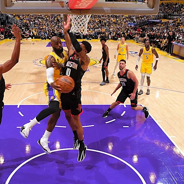 LeBron James took over Game 1 vs. Rockets in an unexpected way