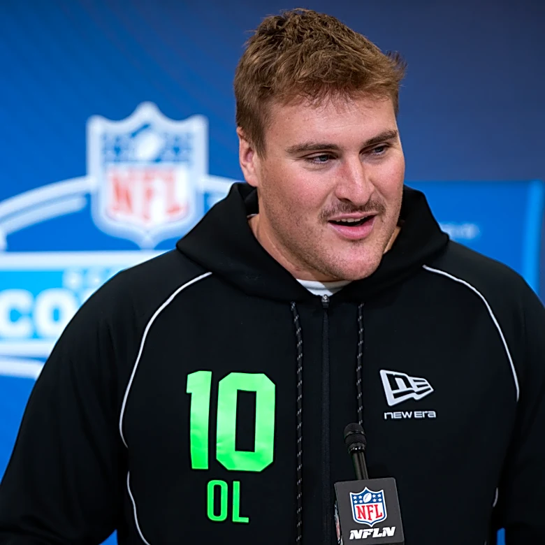 Bengals have pre-draft visit with Kentucky OL Jager Burton