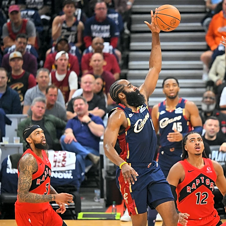 Cavaliers take Game 2 against the Raptors as series moves to Toronto