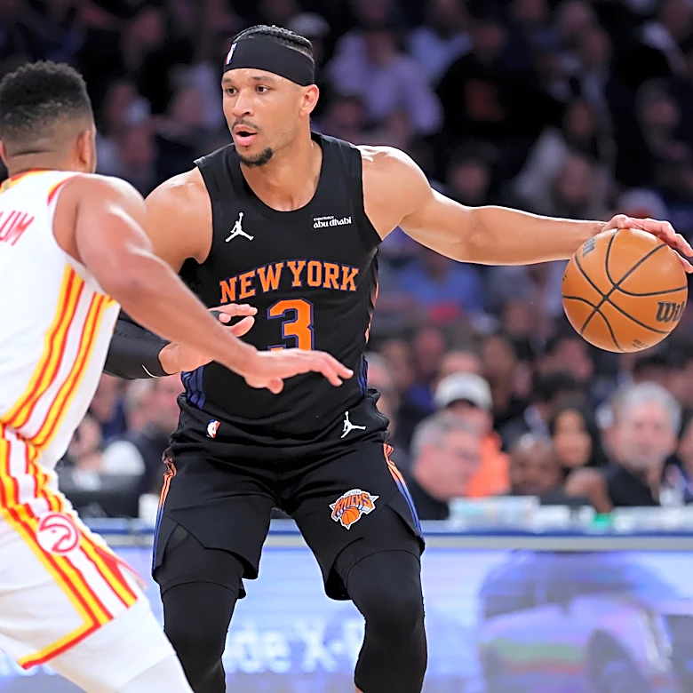 McCollum, Hawks rally late, stun Knicks 107-106 in Game 2