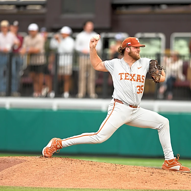 Longhorns Daily News: Texas RHP Sam Cozart tapped for second time as SEC Freshman of the Week