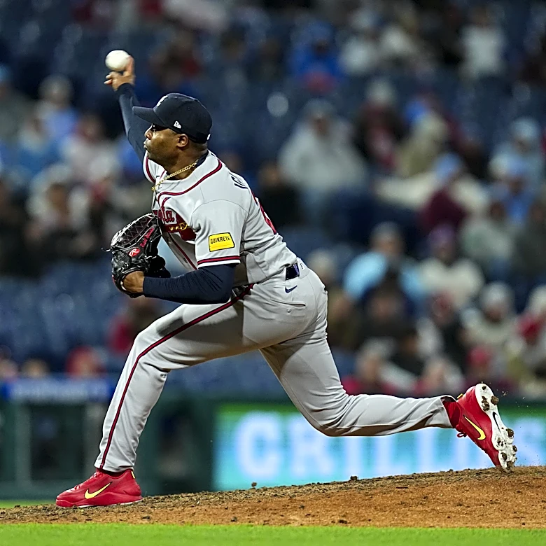 Braves move Raisel Iglesias to 15-Day IL and recall Dylan Dodd