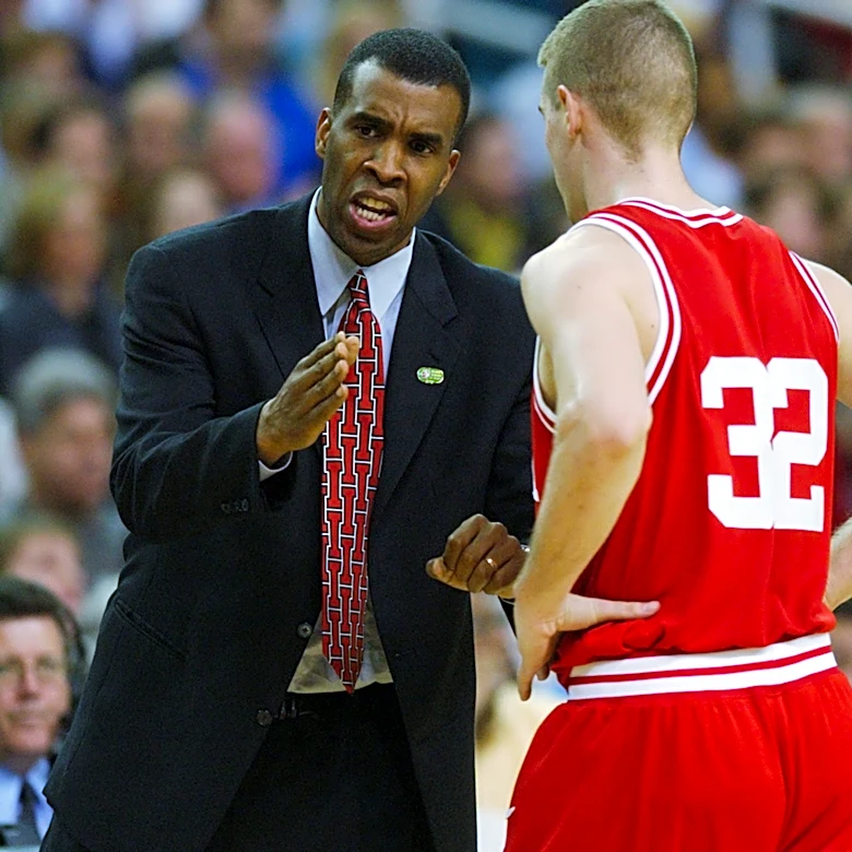 Former Indiana head coach Mike Davis reportedly hired at Mississippi Valley State