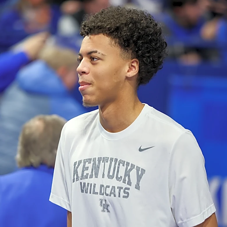 Braydon Hawthorne officially returns to Kentucky Basketball