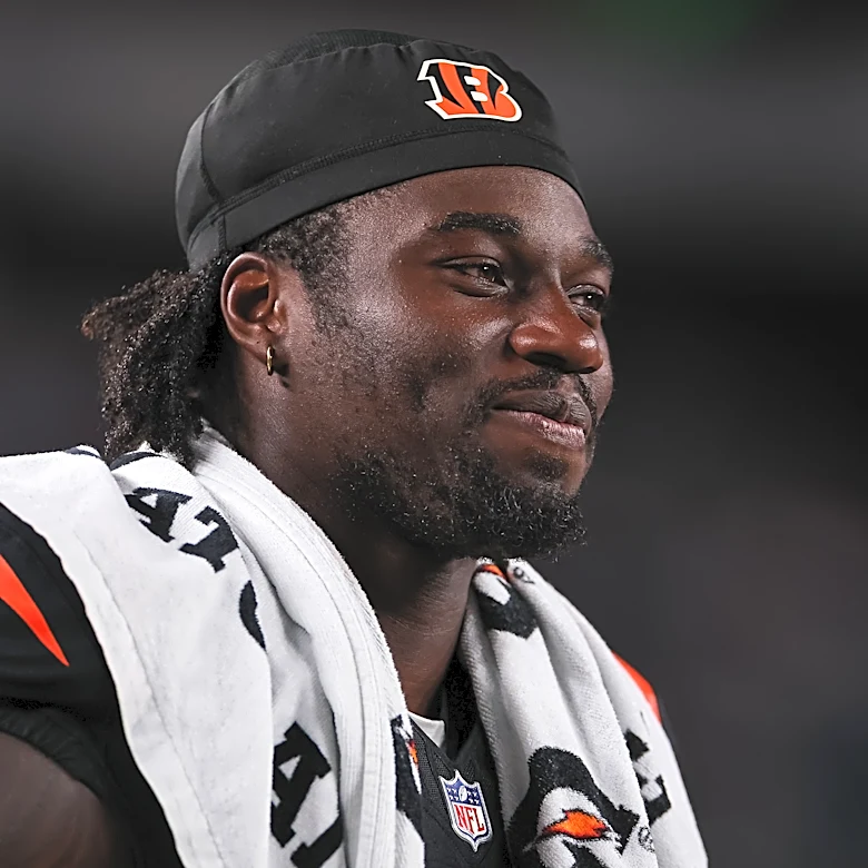 Shemar Stewart gives Dexter Lawrence No. 97; more roster numbers changed