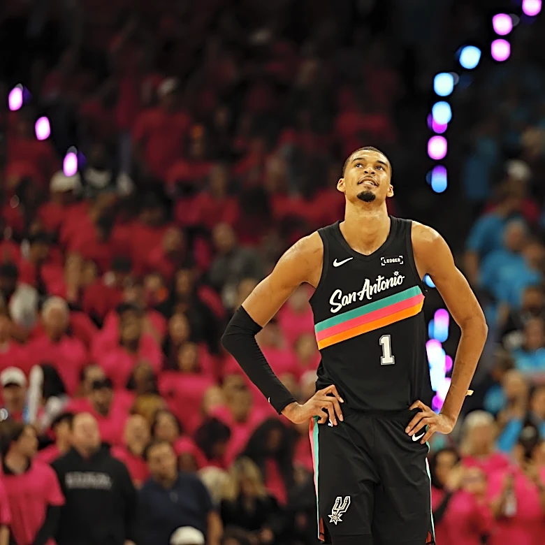 Victor Wembanyama Leaves Blazers-Spurs Game 2 with Head Injury