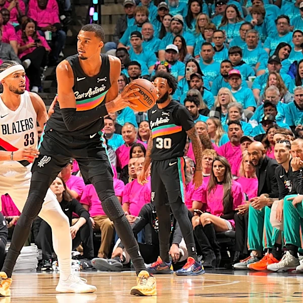 Blazers-Spurs Second Half Discussion Thread Open!