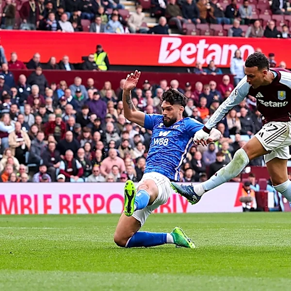 Fan Letters: “Sunderland Paid The Price After A Gritty Fightback”