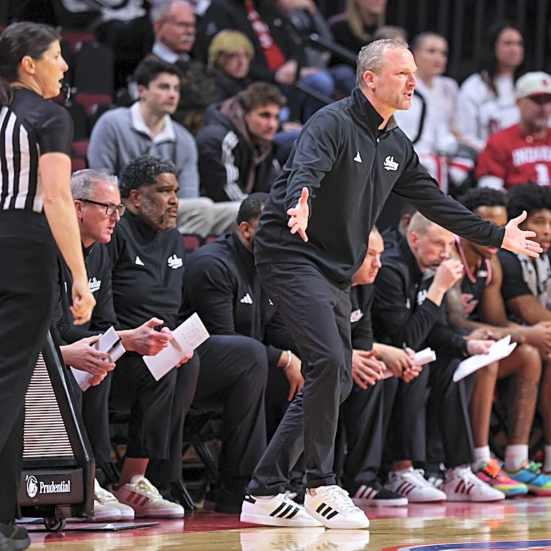 Indiana men’s basketball’s staff is wasted no time with this transfer portal cycle