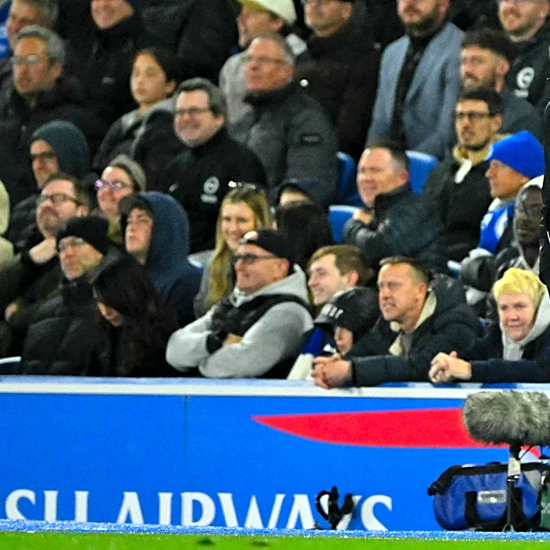 Official: Chelsea sack Liam Rosenior