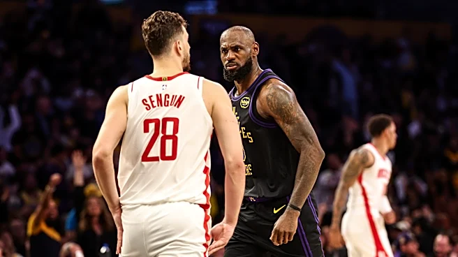 The Lakers mercilessly hunted Alperen Şengün in Game 2