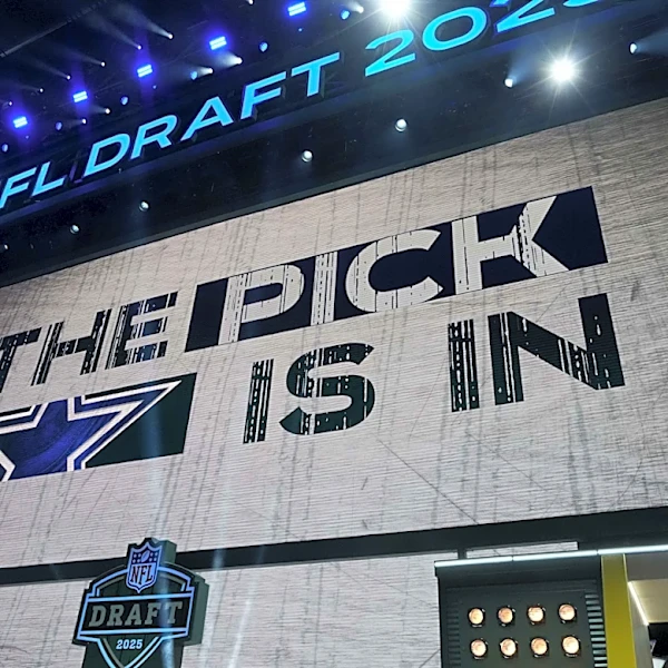 Cowboys mock draft shows value of trading down