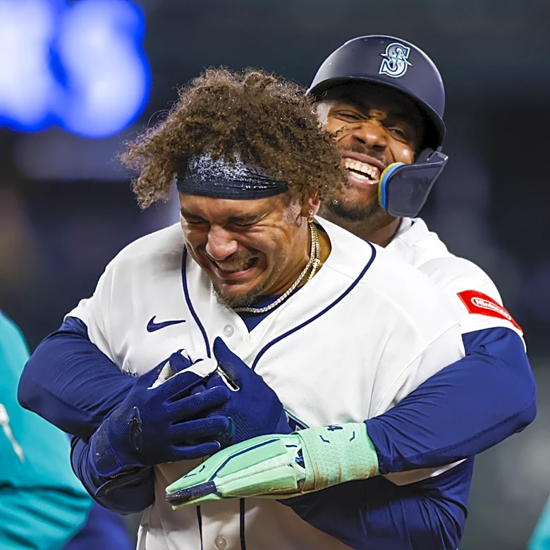 Mariners are useful idiots, walk off series finale 5-4