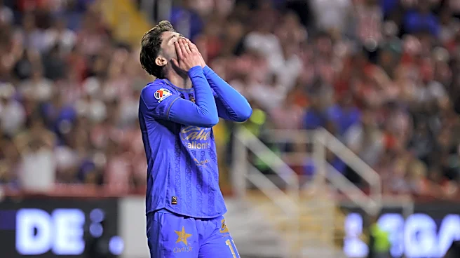 Necaxa and Chivas battle to a lackluster scoreless tie