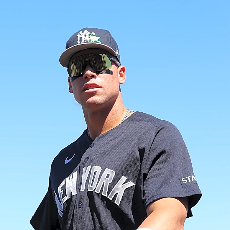 Yankees news: Players push for new uniforms