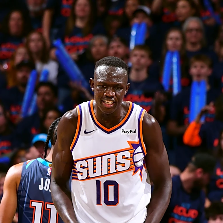 The Suns should prioritize Khaman Maluach minutes over Oso Ighodaro