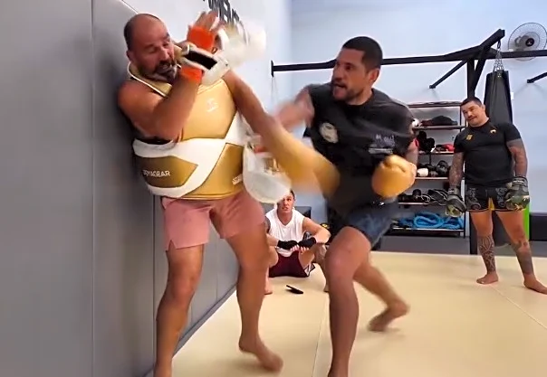 Video: Alex Pereira shows off terrifying heavyweight power ahead of UFC White House