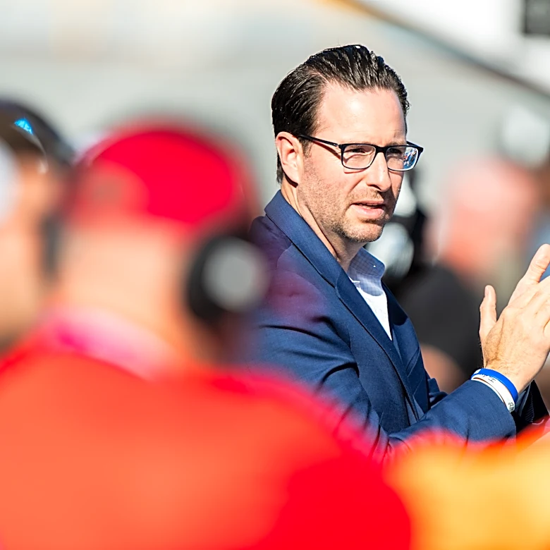 2025 AD of the Year Jeramiah Dickey is a candidate for Kentucky, per report