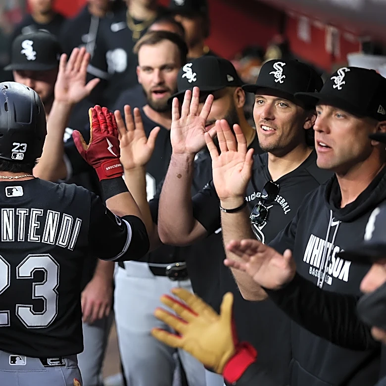 White Sox skin Snakes, 4–1, on Benintendi blast