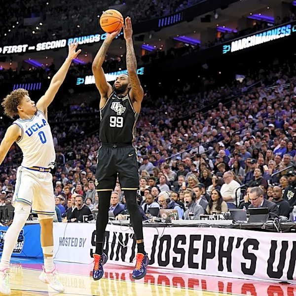 Former Kentucky Basketball forward Jordan Burks enters transfer portal after breakout season