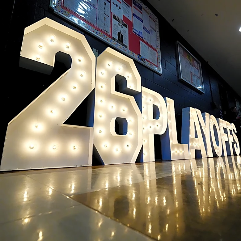 Open Thread: Colorado Avalanche vs. Los Angeles Kings – Round 1 Game 3 (8:00 p.m.)