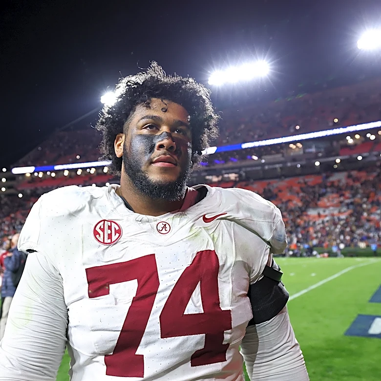 Miami Dolphins first-round pick: Kadyn Proctor lands in Florida after trade