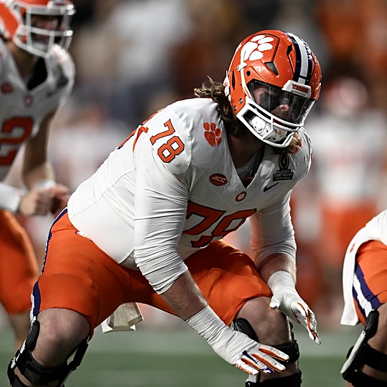 Grade the Detroit Lions selection of Clemson RT Blake Miller at pick No. 17