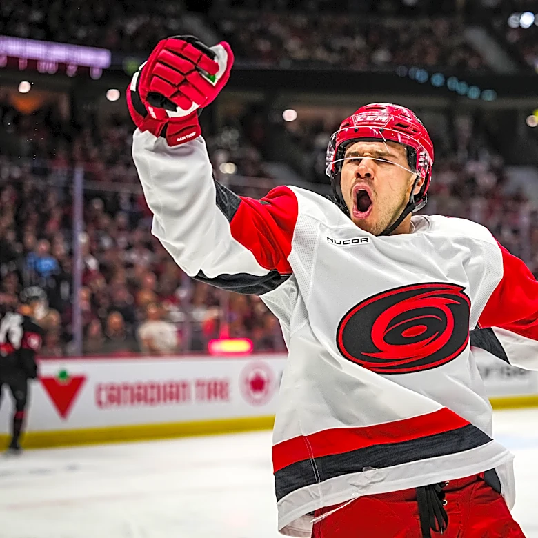 Hurricanes shut down Ottawa 2-1 in Game Three