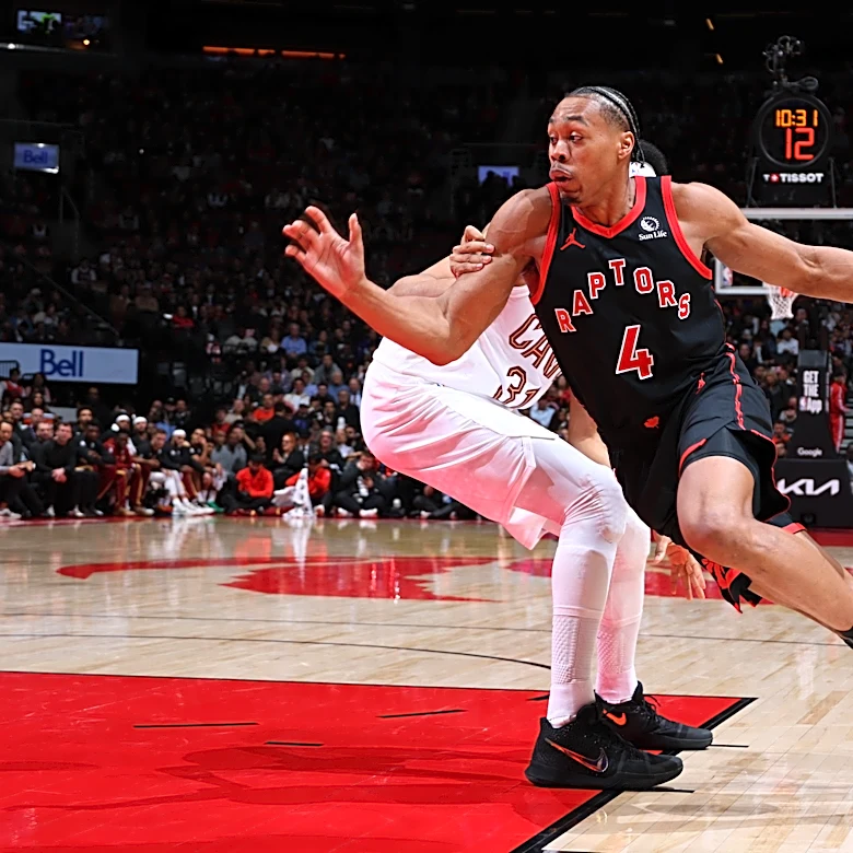 Cavs fold in fourth quarter, drop Game 3 126-104 to Raptors