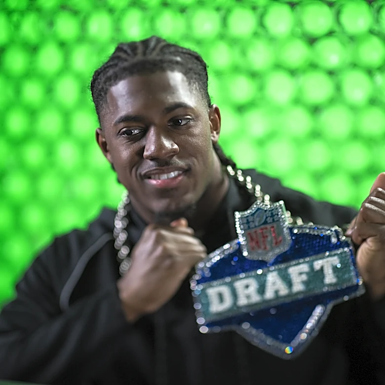 NFL DRAFT: Notre Dame RB Jadarian Price picked by the Seattle Seahawks in the 1st round