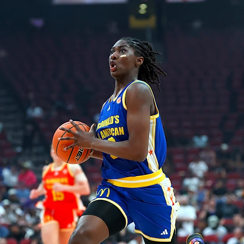 With the commitment of top-ranked recruit Oliviyah Edwards, South Carolina becomes the 2026-27 championship favorites