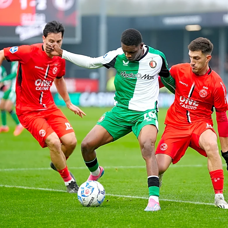 Transfer Radar: Bayern Munich not progressing in negotiations with Feyenoord’s Givairo Read