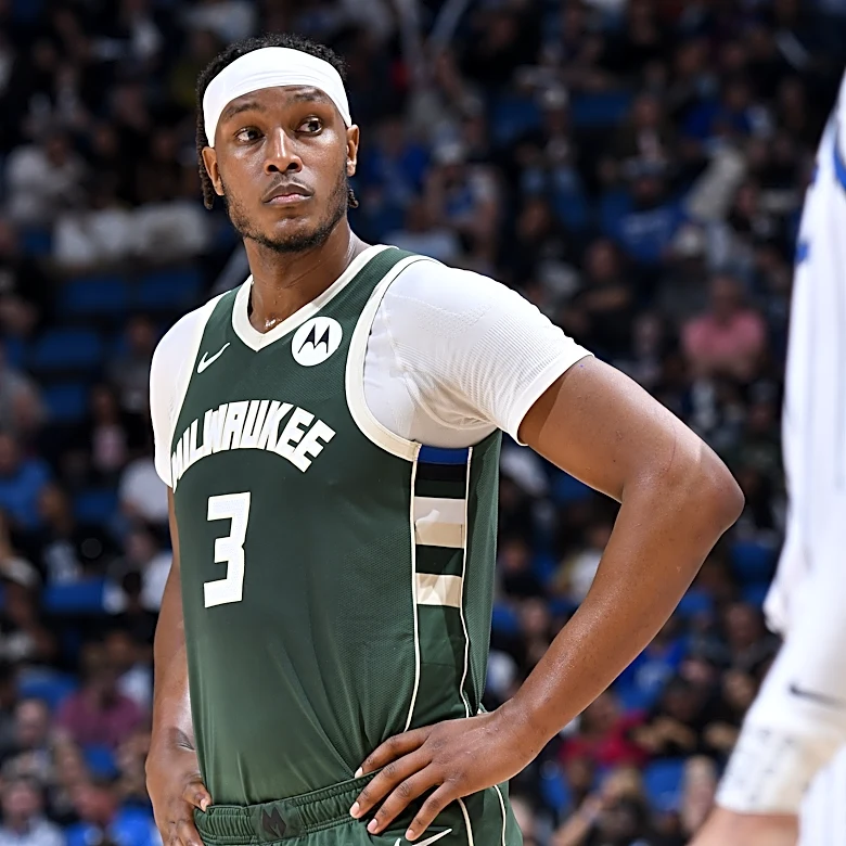 Milwaukee Bucks End-of-Season Player Review & Quiz: Myles Turner