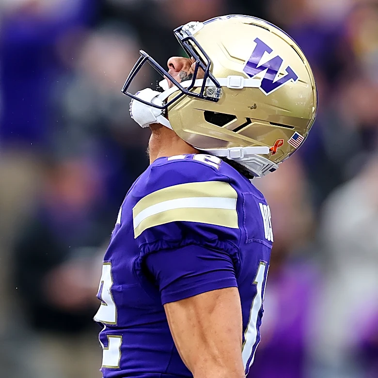 Friday Dots: The Waiting