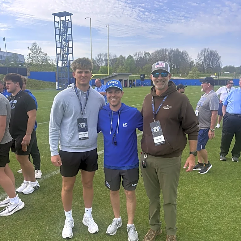 Kentucky football lands Lexington TE Conrad Hart