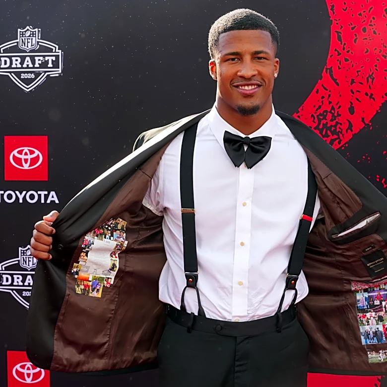 Commanders fans love Sonny’s style