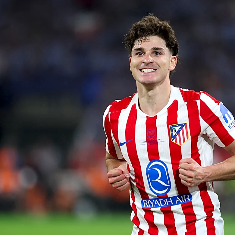 Gossip: Julian Alvarez ‘house hunting’ in Barcelona as transfer talk continues