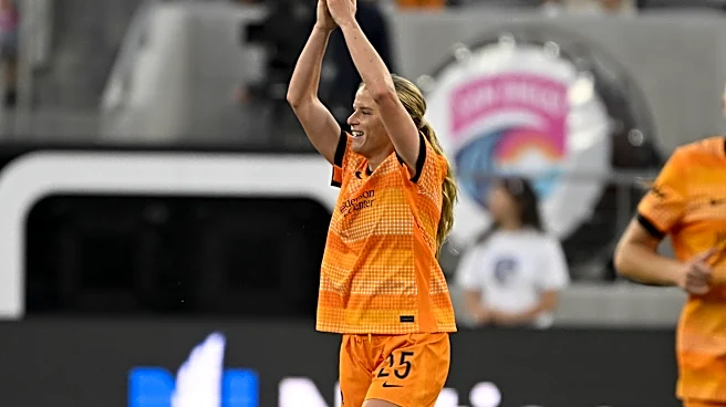 Houston Dash’s Makenzy Robbe suffers a season-ending injury