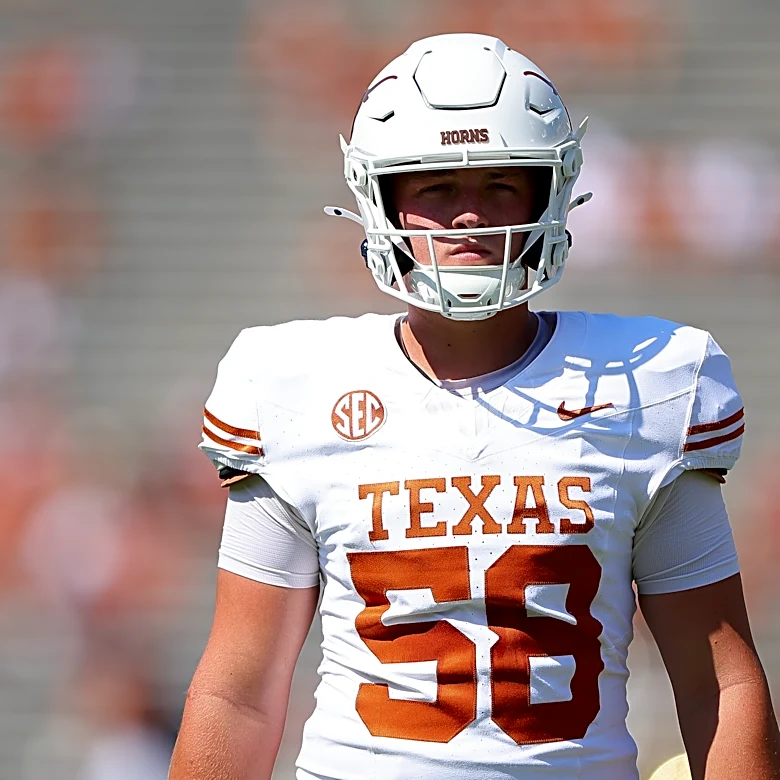 2026 NFL Draft profile: Texas LS Lance St. Louis